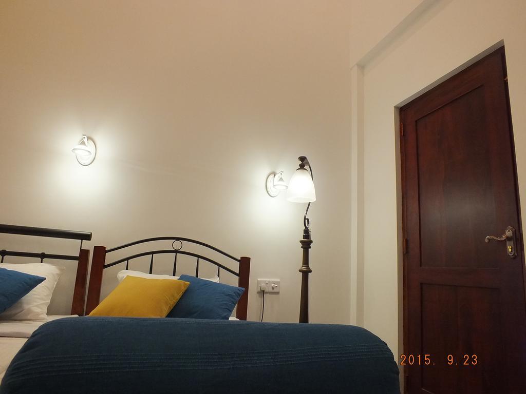 White House Ella Hotel Phòng bức ảnh