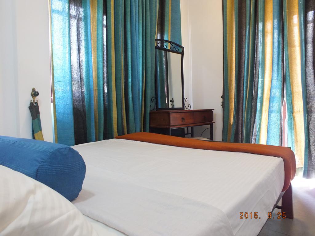 White House Ella Hotel Phòng bức ảnh
