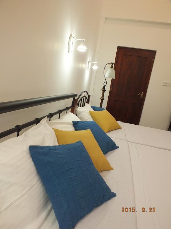 White House Ella Hotel Phòng bức ảnh